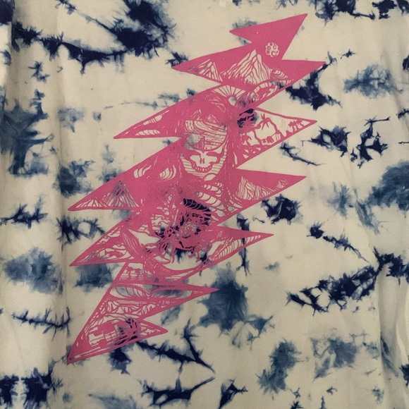 Teton Gravity Research Tie Dye t shirt with Dead details - Picture 5 of 6